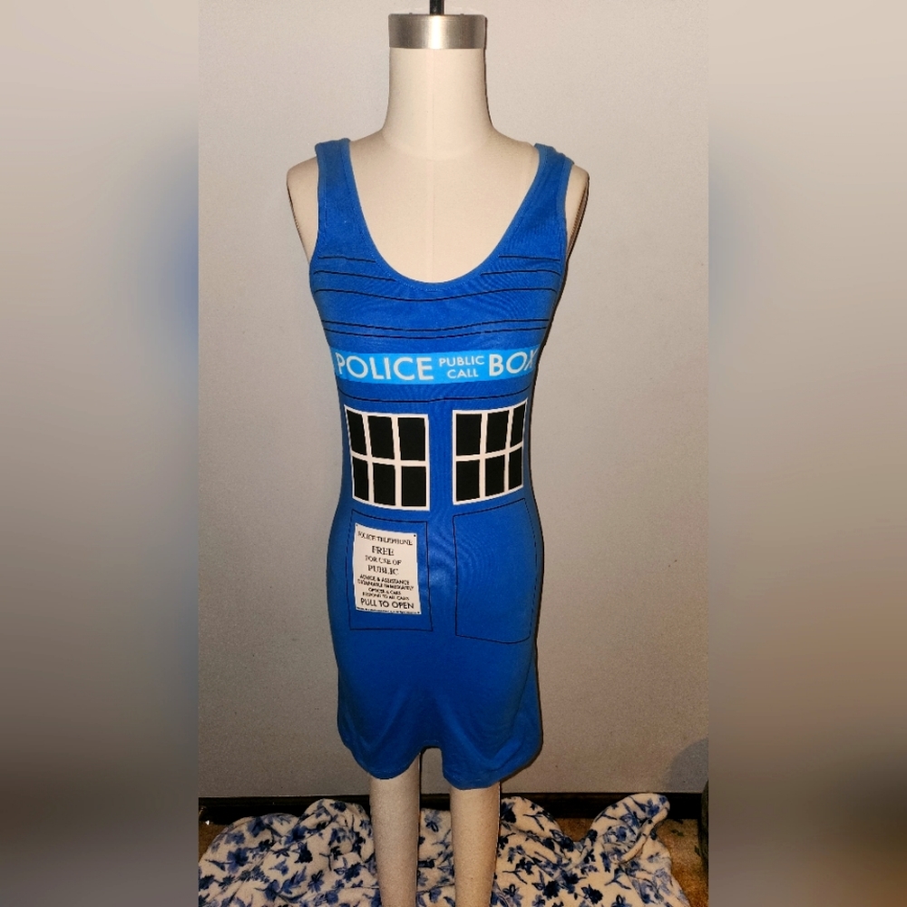 Dr who dress sz large